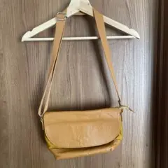 フラップ付きショルダーバッグ イエロー