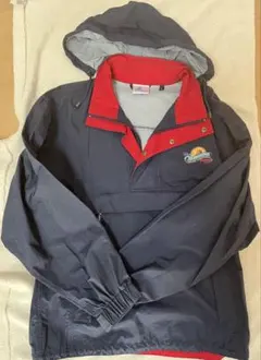 ディズニー　Sサイズ　ウインドブレーカーのサムネイル