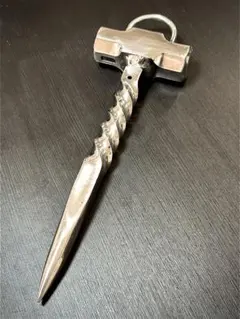 1.3シノ付きハンマー 角棒22ミリ ツイスト6連 総磨き - メルカリ
