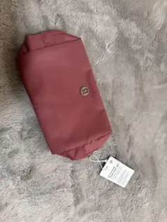 Lululemon ピンク ポーチ17cm✖️5.5cm✖️11cm 2Lのサムネイル