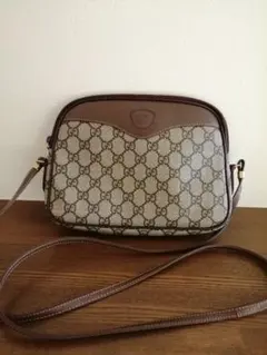 極美品　グッチ　オールドグッチ　ヴィンテージ　ショルダーバッグ