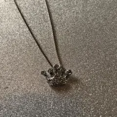 クラウンネックレス　スワロフスキーネックレス　　　　　懸賞品　値下可能