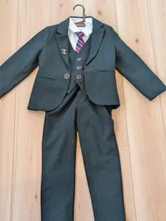 Item thumbnail for item 61dfd3d7-01c0-49ad-b595-feffa4b2cc11