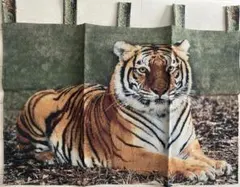 アムールトラのゴブラン織りタペストリー