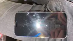 iPhone 14Pro ひび割れあり