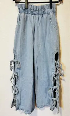 ライトブルーデニムパンツ サイドリボン付き