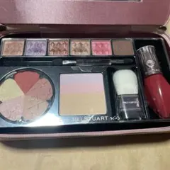 ジルスチュアート ダズリングワンダーランド コレクション