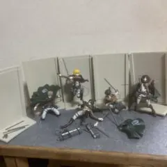 進撃の巨人 フィギュア まとめ売り 8体セット - メルカリ