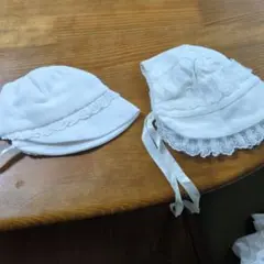 ホワイトレース付きベビー帽子