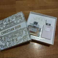 Christian Miss Dior オードゥ パルファン クリスマスコフレ