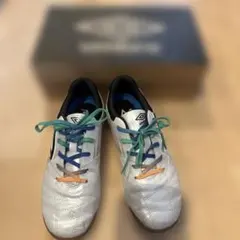 Umbro サッカーシューズ ホワイト