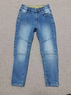 Item thumbnail for item 13d6eeba-3c0b-4a30-8e09-0819c07483bf