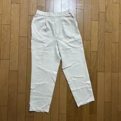 アイボリー スラックス サイドポケット付き