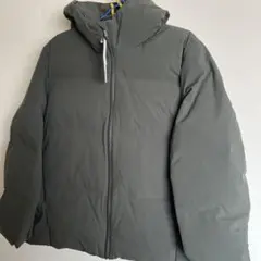 UNIQLO シームレスダウンパーカ