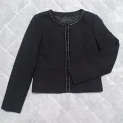【美品】ホワイトジョーラ ラメ入り ノーカラー黒ジャケット