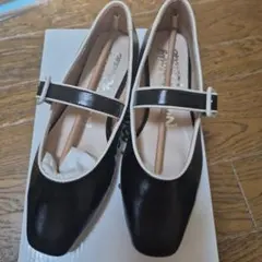 フラットパンプス　ストラップ　ブラック　M