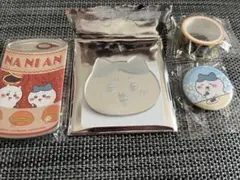 ちいかわトレーディングミラーステッカー　くら寿司　ハチワレ　缶バッチ