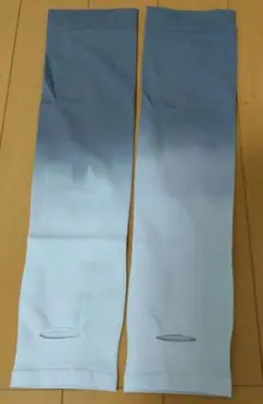 接触冷感アームカバー　グレー指穴あり　グラデーション新品未使用