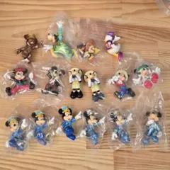 東京ディズニーリゾート35周年　プチフィギュアコレクション　16体