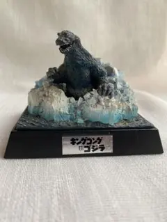 シン・ゴジラ ペーパーウエイト（中古品） （商品説明必読） - メルカリ