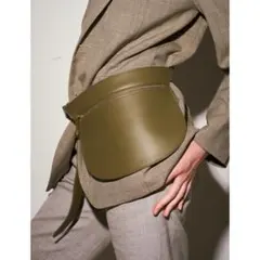美品 MARROW 26SS WAISTPOUCH SHOULDER バッグのサムネイル