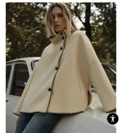 クリーム色ジャケット