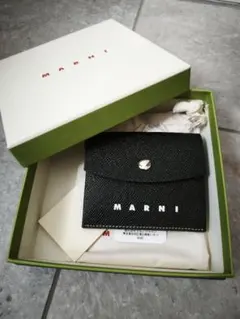 定価5.3万 MARNI マルニ ミニウォレット 黒 未使用のサムネイル