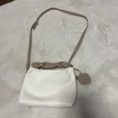 新品未使用　ショルダーバッグ ホワイト ベージュ