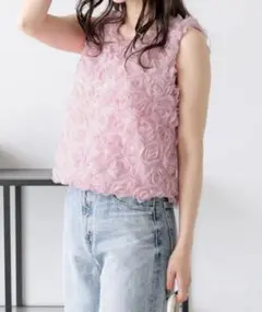 フラワージャガードノースリーブトップス