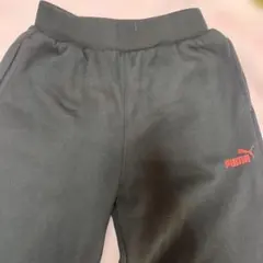 PUMA 黒 ジャージパンツ１４０から150