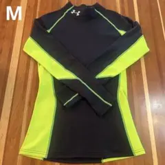 Under Armour 長袖 裏起毛インナー　Mサイズ