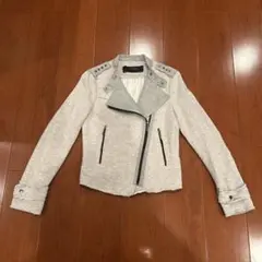 美品❤️未使用ZARA❤️レディーススタッズ付きスウェット素材ジャケットXSサイズのサムネイル