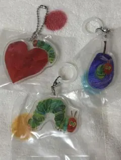 はらぺこあおむし　アクリルキーホルダー　めじるしチャーム　3個セット