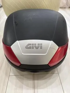 【ニコ様専用】GIVI バイク用トップケース 黒/赤のサムネイル
