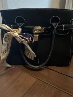 ブラックハンドバッグ スカーフ付き