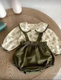 花柄ブラウスとオーバーオールセット