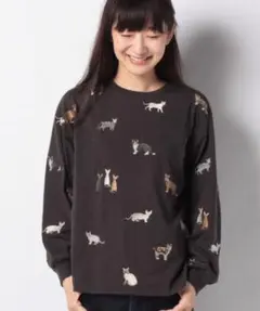 新品未使用タグ付き　猫刺繍 長袖　トレーナー　ダークグレー