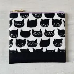 黒猫　白　フラットポーチ　14cmファスナー　ハンドメイド　小物入れ