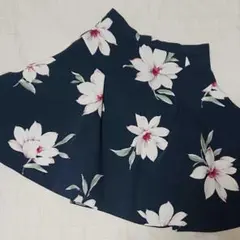 0（S)　SNIDEL　スナイデル　花柄　濃紺フレアスカート