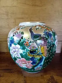 【共箱付】九谷焼 勇峰 作 金彩 孔雀 花鳥文 飾花瓶 花器 壺 陶芸 古美術 共箱付】九谷焼 勇峰 作 金彩 孔雀 花鳥文 飾花瓶 花器 壺 陶芸 古美術