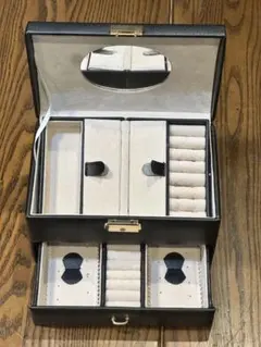 TASAKI アクセサリーケース