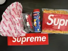 Supreme ノベルティセット
