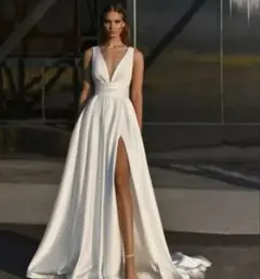 ウェディングドレス Aライン ノースリーブ