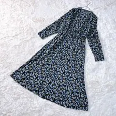 【ユニクロ】プリントVネックフレアワンピース　ネイビー　花柄　総柄　長袖　L