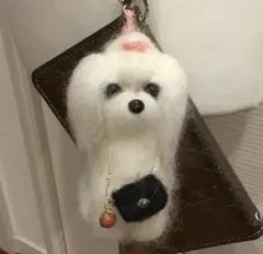 ハンドメイド　羊毛フェルト犬　マルチーズ　携帯ストラップチェーン付き