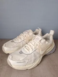 【美品】NIKE V2K RUN 25cm ペールアイボリー