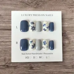 ネイルチップ 青 花柄 ベリーショート Mサイズ 【現品】