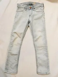 H&Mスキニーフィットデニムパンツ EUR 116 5-6Yサイズ　ライトブルー