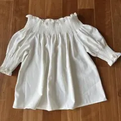 OHGA SQUARE PUFF スクエアパフ ブラウス　白　美品 OHGA SQUARE PUFF スクエアパフ ブラウス 白 美品 - メルカリ