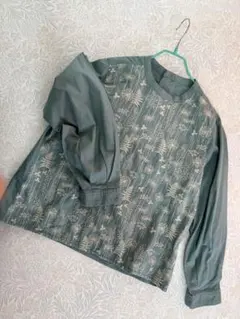 新品サニークラヴズミント、刺繍 長袖　ミント